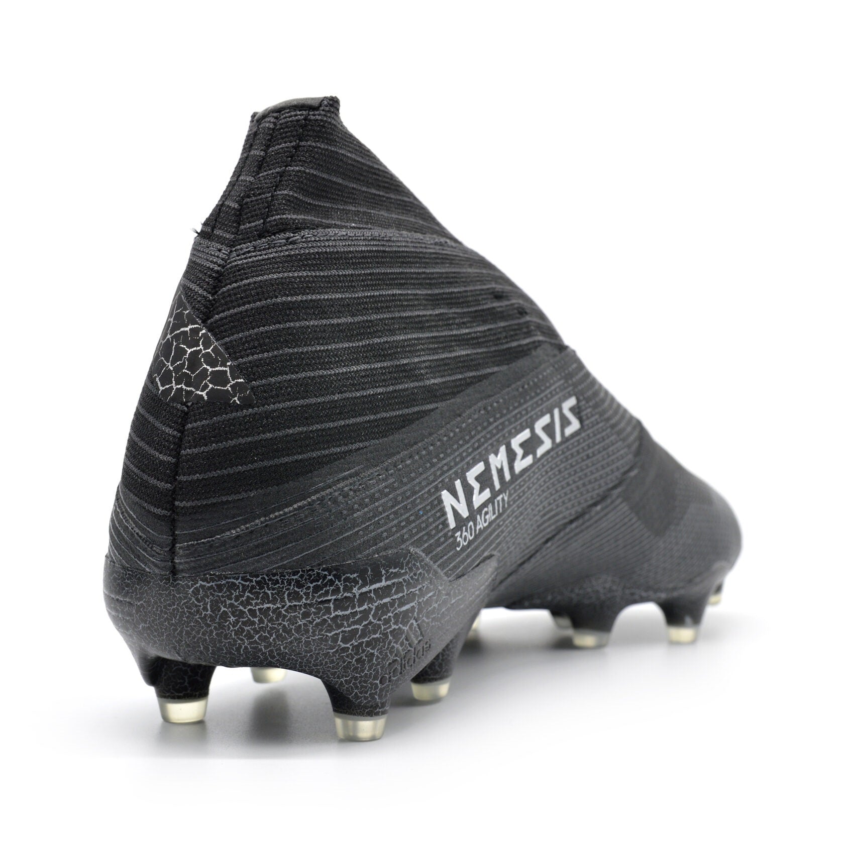 Nemeziz 19+ FG/AG Shadowbeast - Preto Base