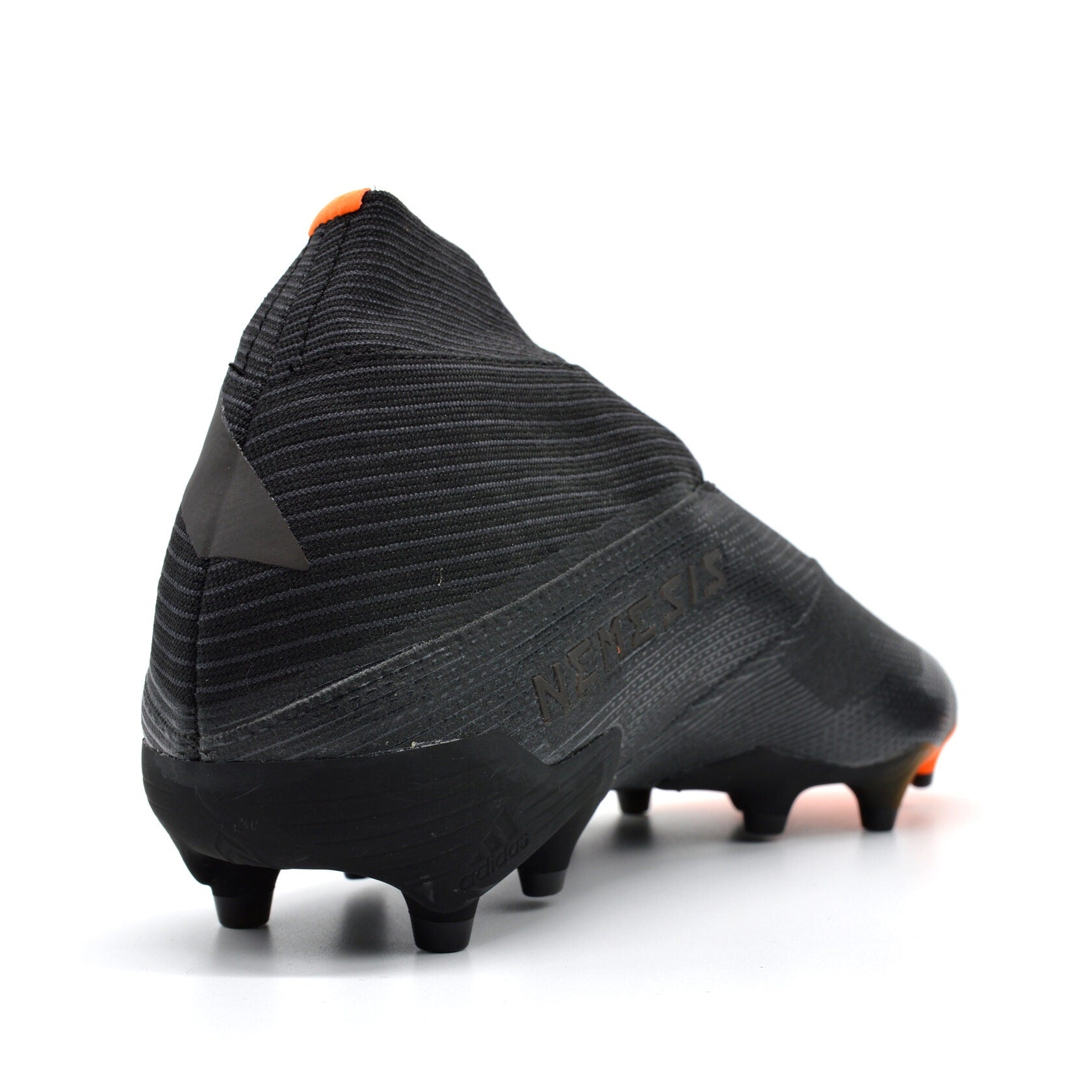 Nemeziz 19+ FG/AG Dark Motion - Preto Base/Laranja