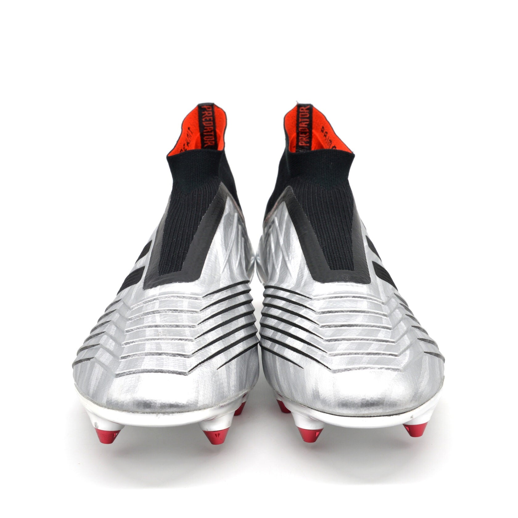 Predator 19+ FG/AG Boost 302 Redirecionar - Prateado Metálico/Preto