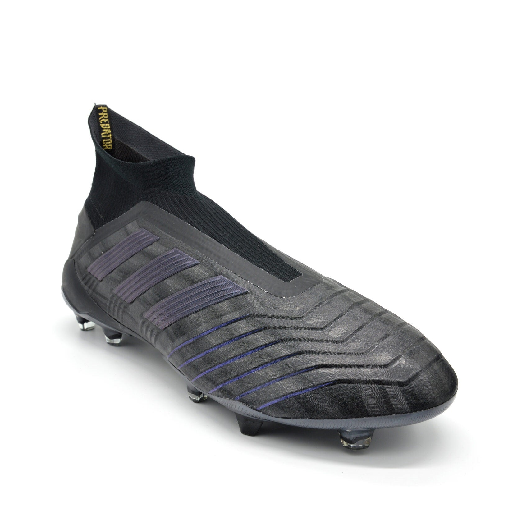 Predator 19+ FG/AG Roteiro Escuro - Preto Utilitário