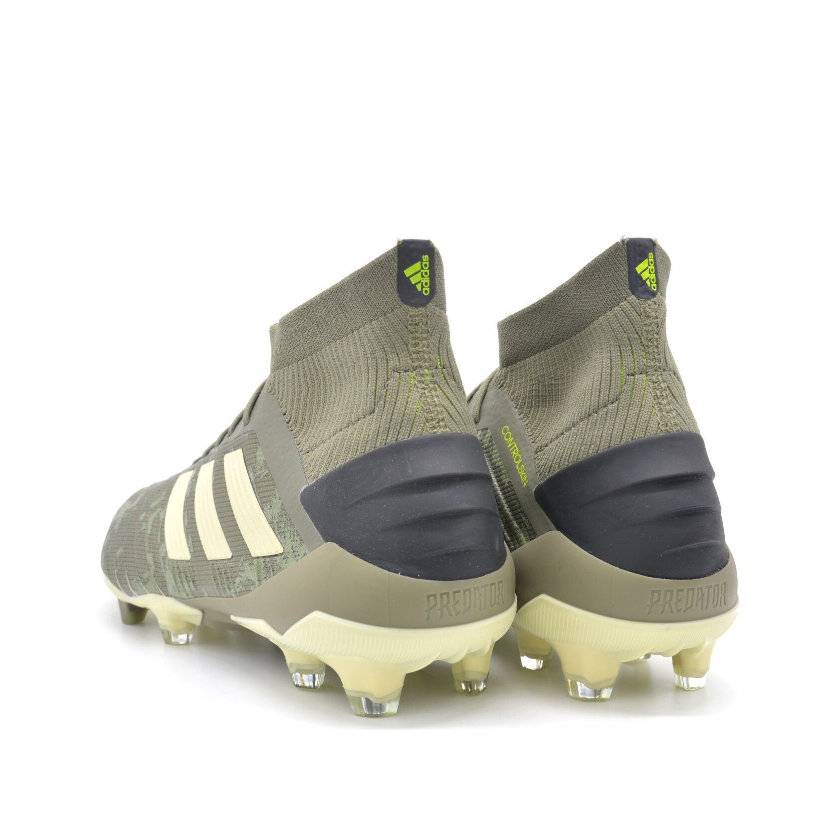 Predator 19.1 FG/AG Encriptação - Verde Legião