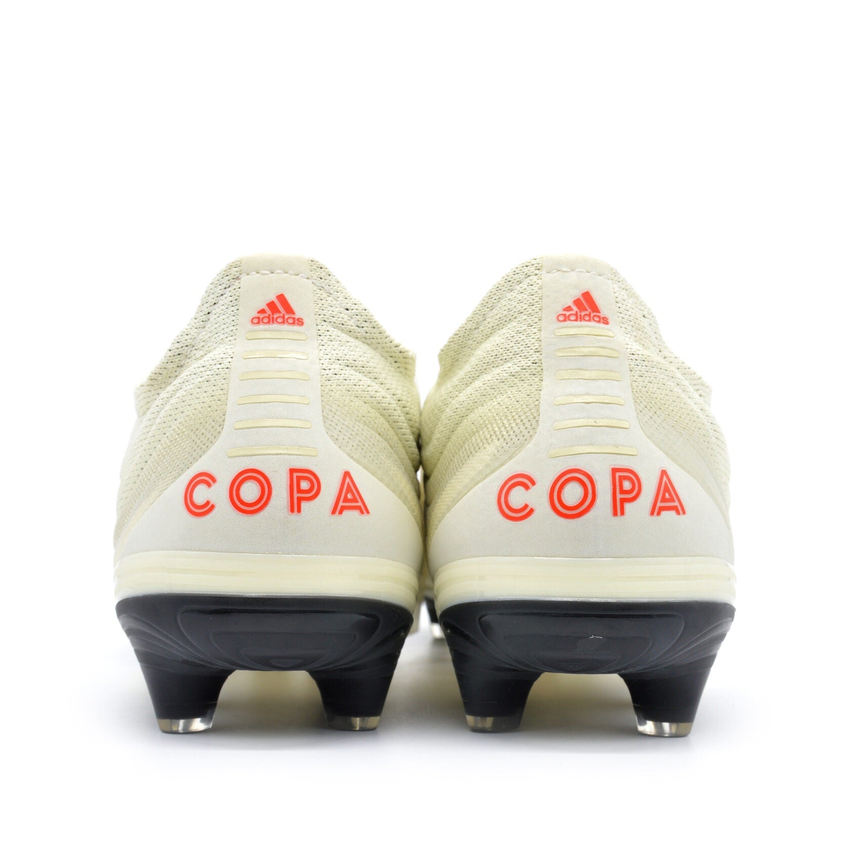 Copa 19.1 FG/AG Iniciador - Branco Suave/Vermelho Solar
