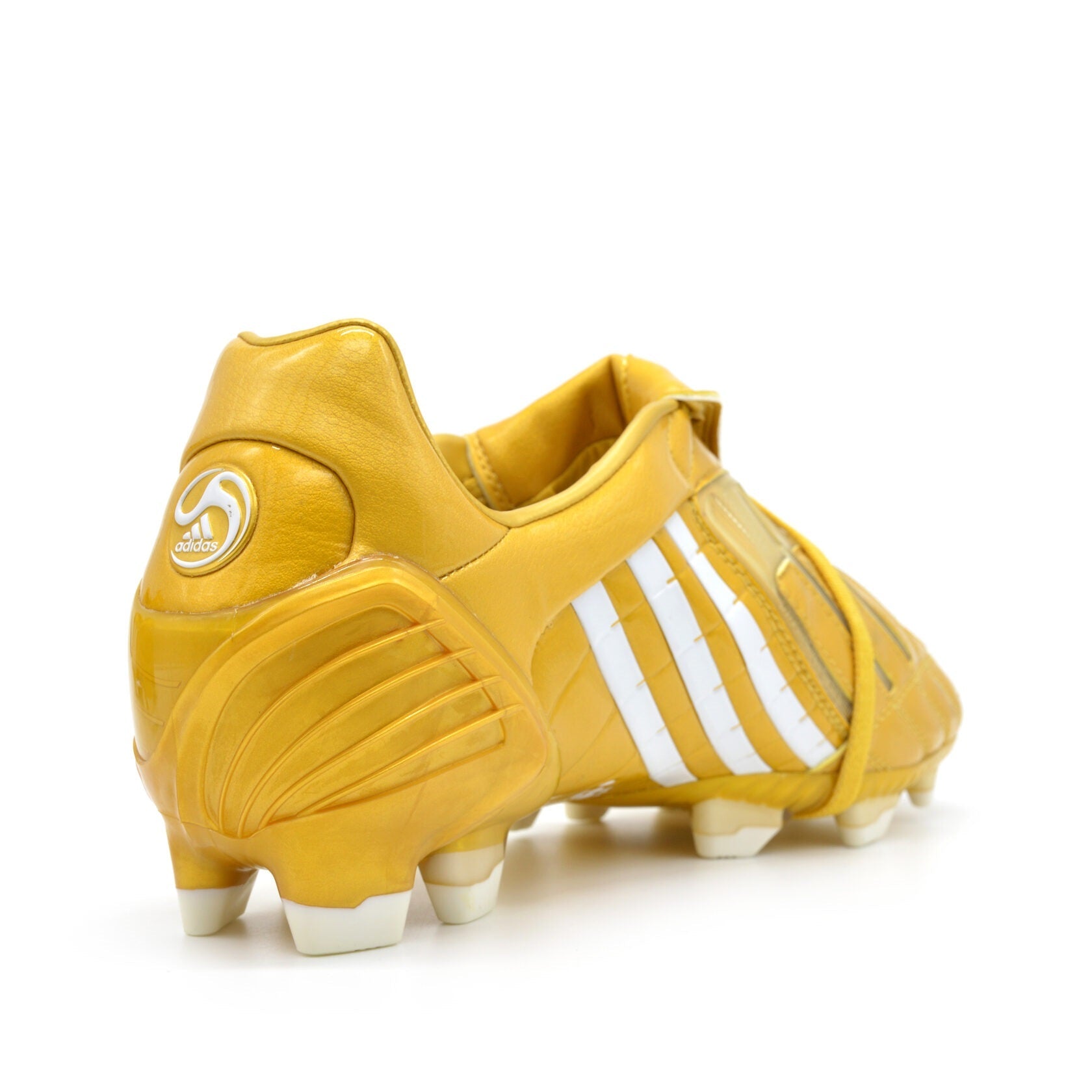 Predator Powerswerve FG Amarelo/Branco