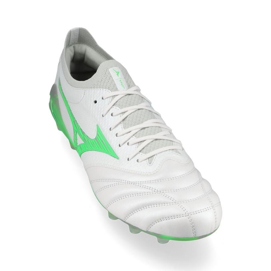 Mizuno Morelia Neo 4