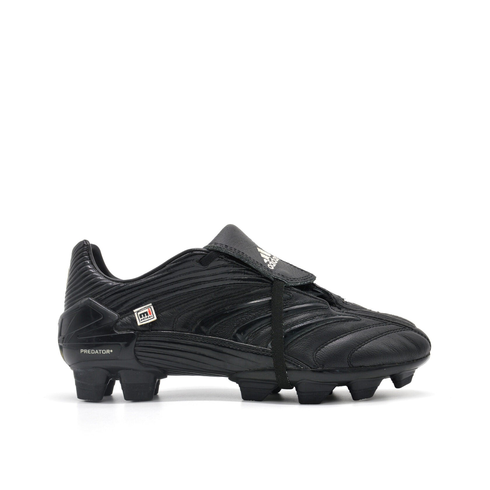 Predator Absolute TRX FG Amostra Júnior Preto