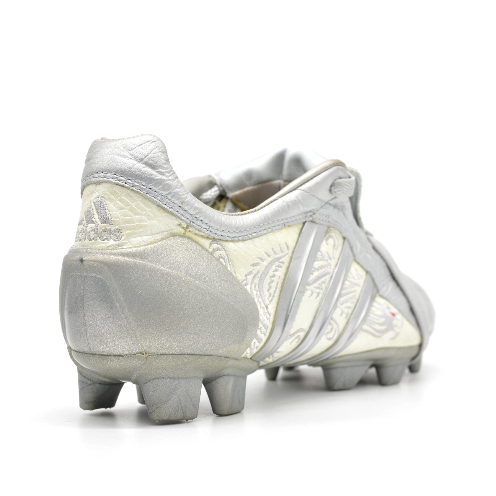 Predator Pulse 2 TRX FG 'David Beckham Dragão'