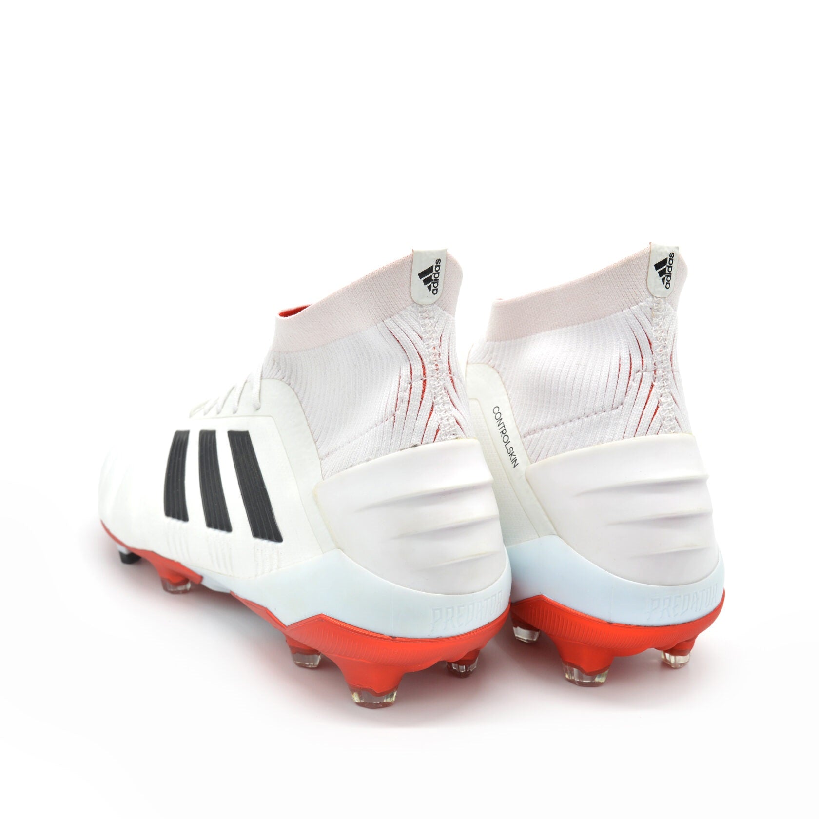 Predator Mania 19.1 FG - Branco/Vermelho Edição Limitada