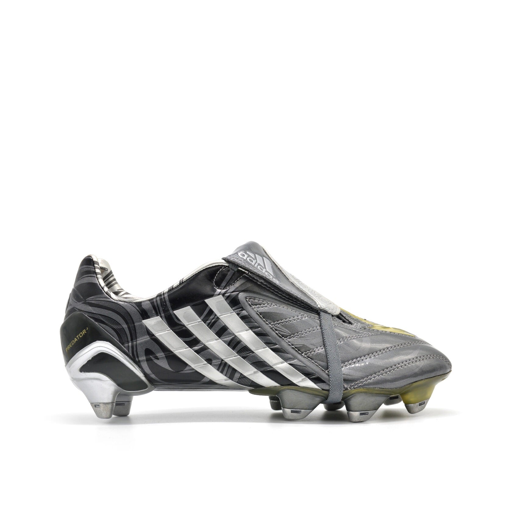 Predator Powerswerve FG Cinzento/Preto