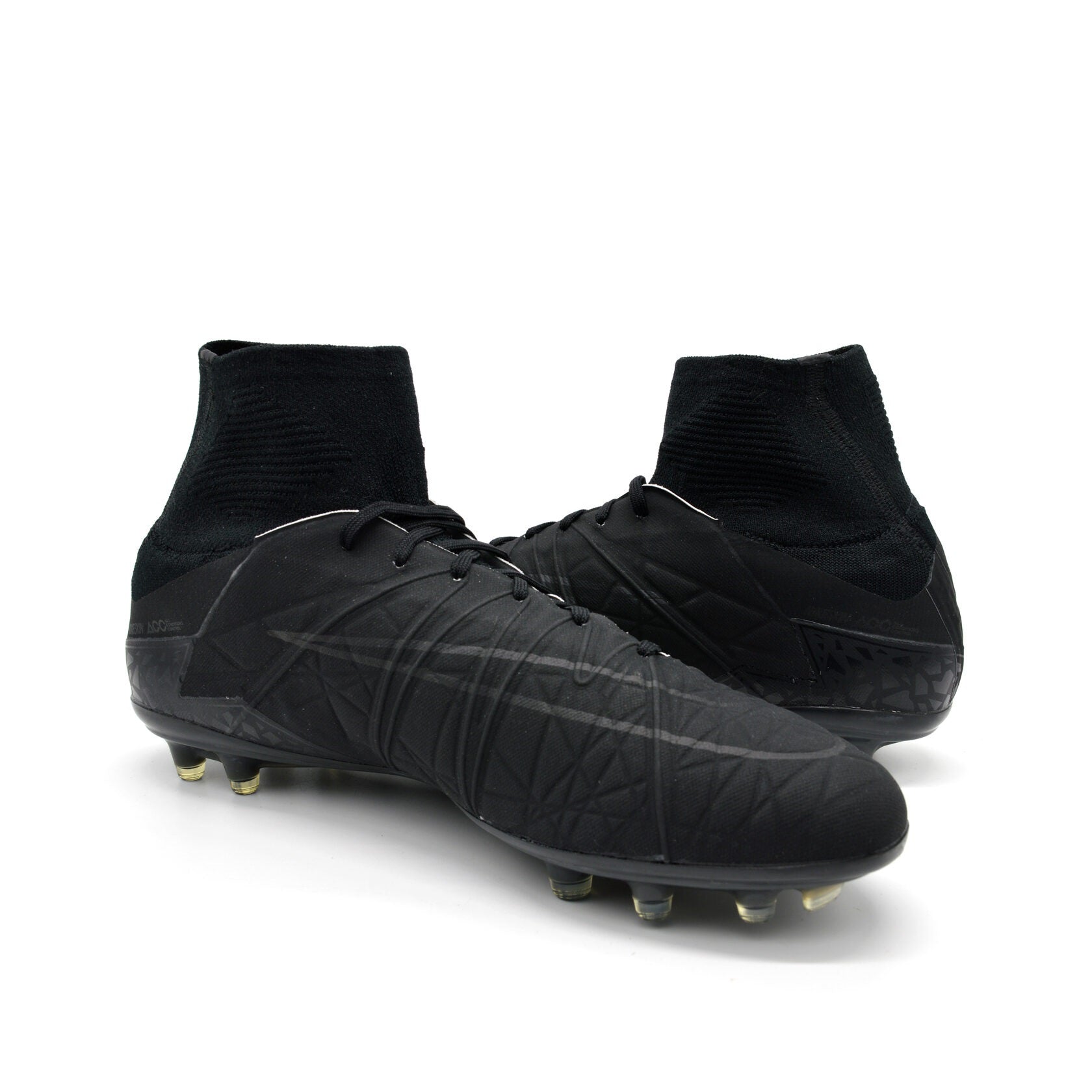 Hypervenom Phantom II FG Preto Academia Pack