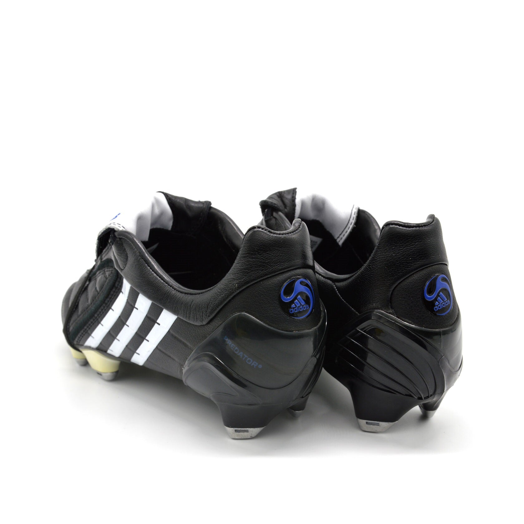 Predator Absolion Powerswerve Preto/Branco