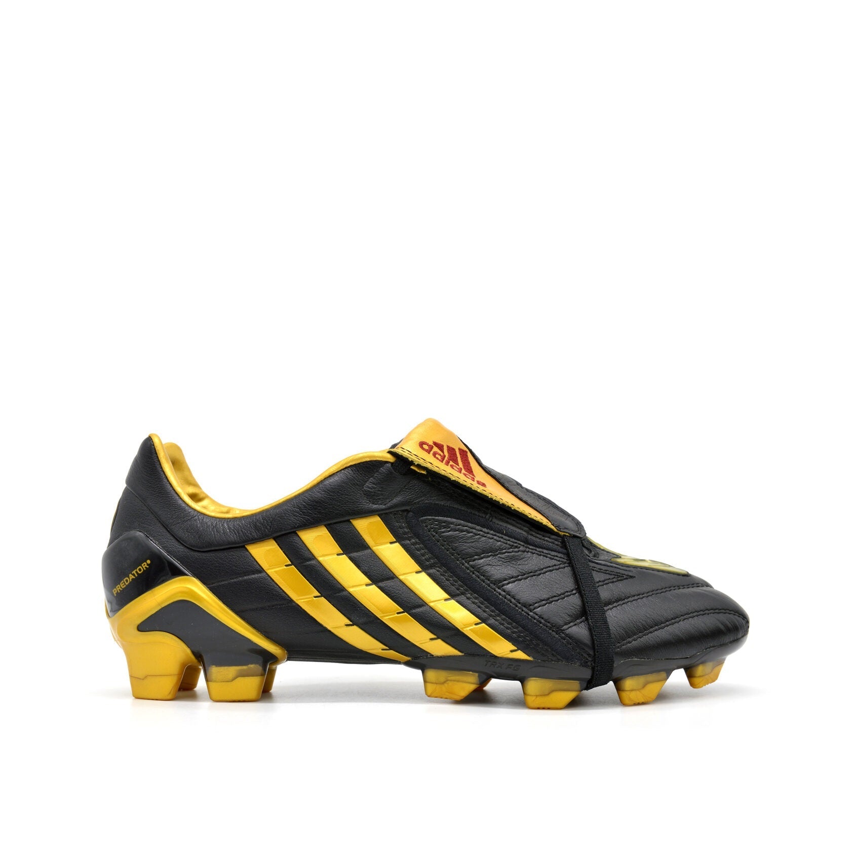 Predator PowerSwerve Rome FG Preto/Ouro