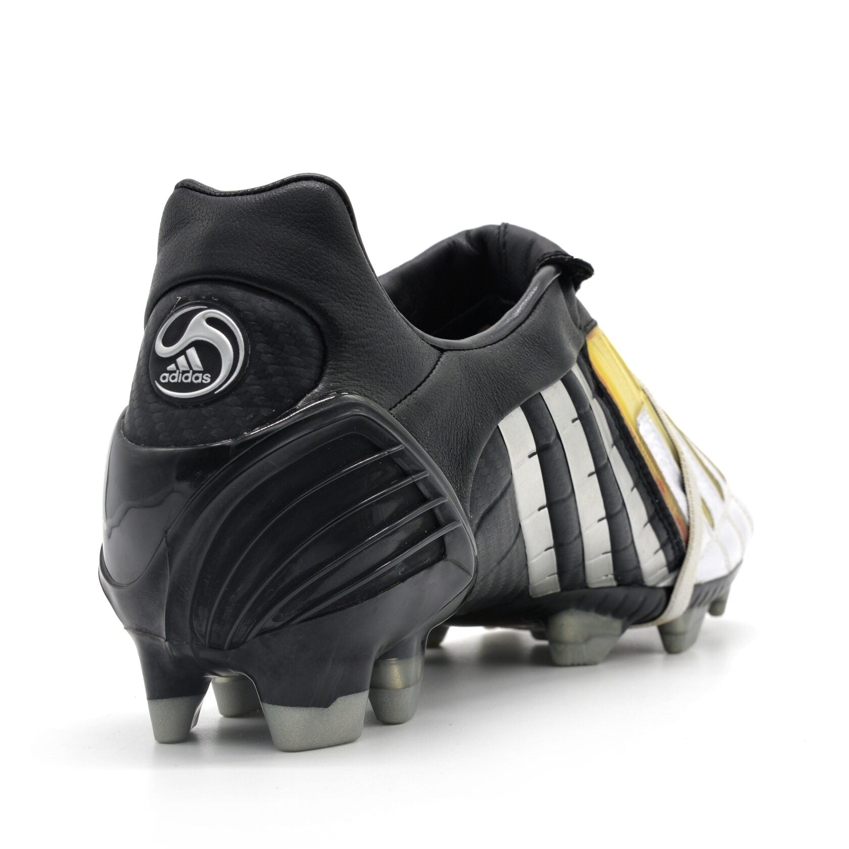Predator Powerswerve TRX FG Preto/Vermelho