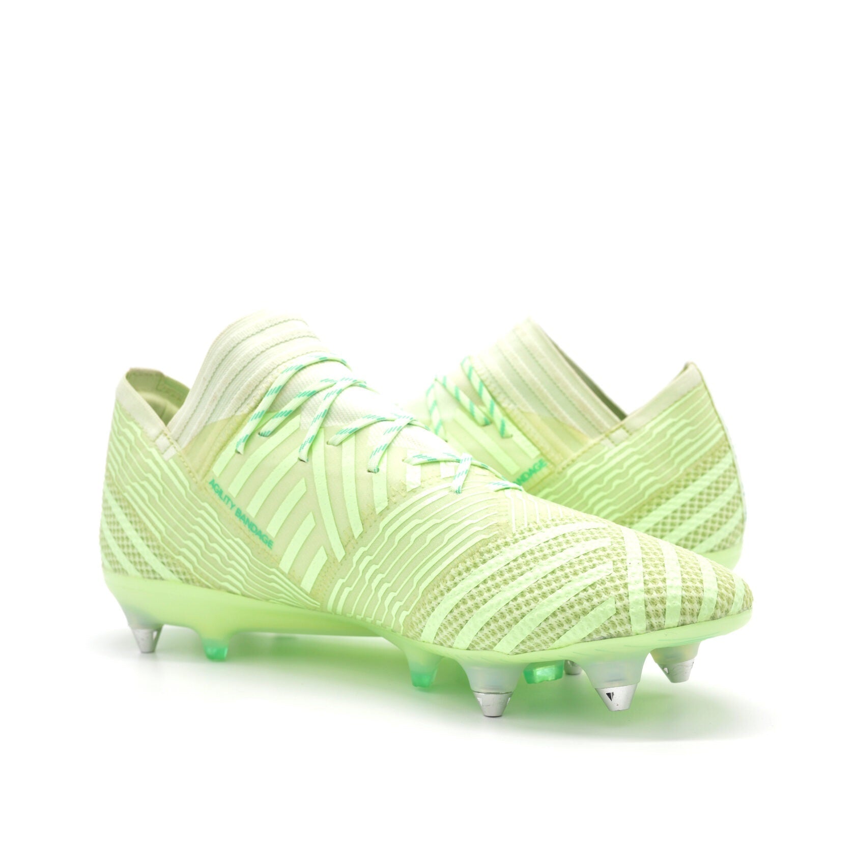 Nemeziz 17.1 FG/AG Golpe Mortal - Verde Aero
