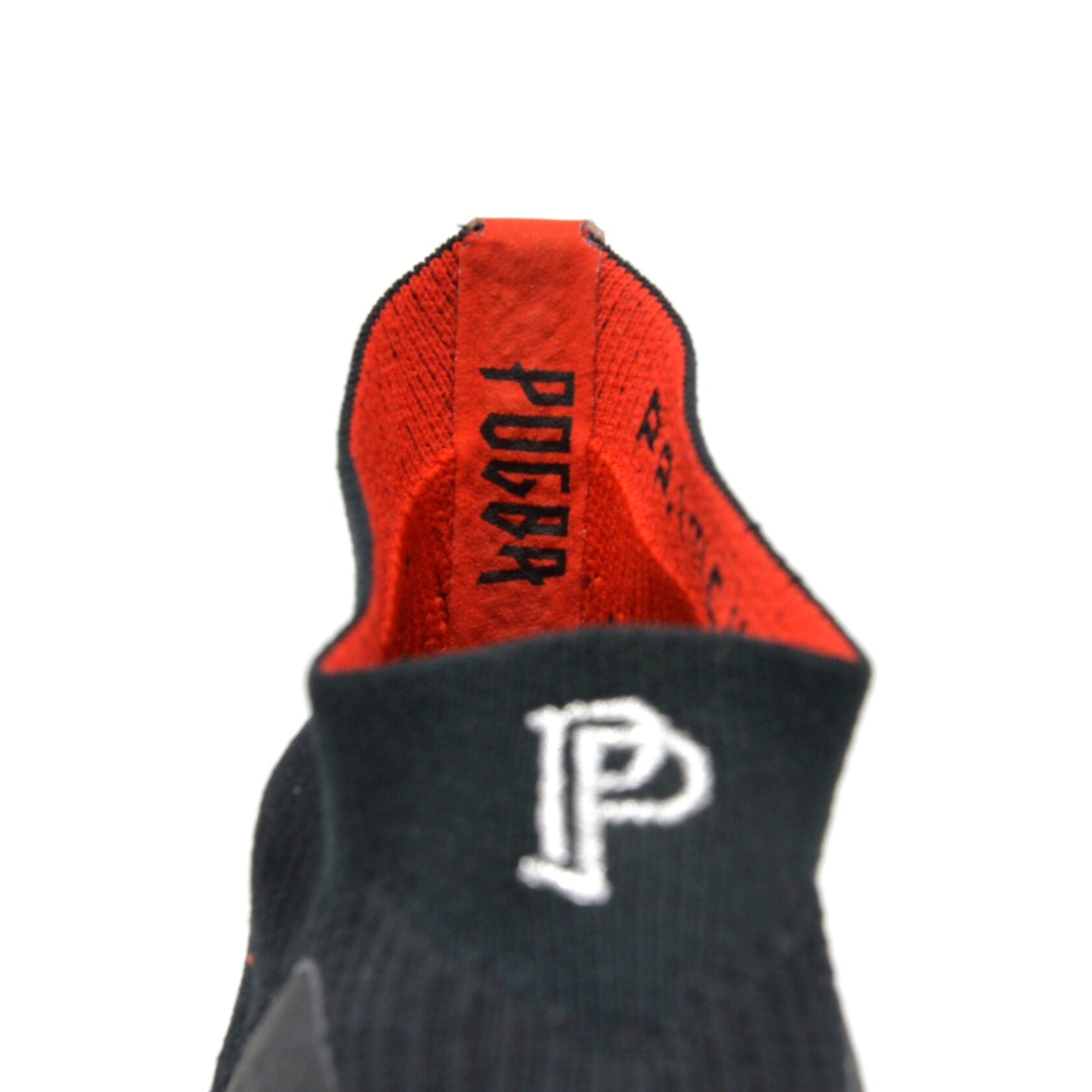 Predator 19+ FG/AG Paul Pogba Temporada 5 - Branco/Vermelho Edição Limitada