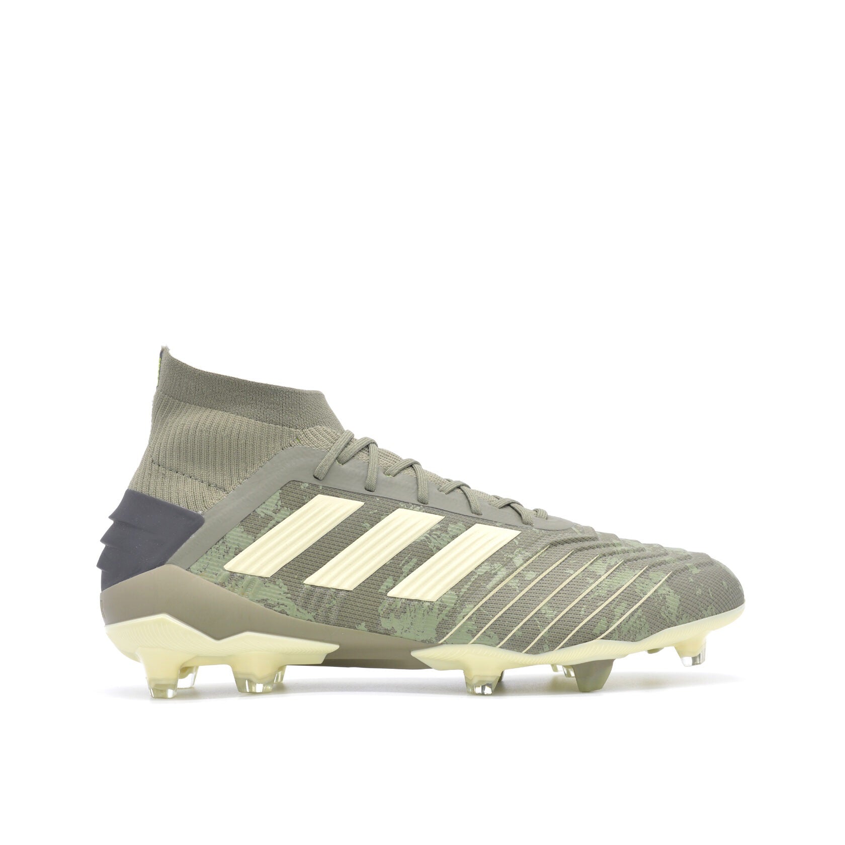 Predator 19.1 FG/AG Encriptação - Verde Legião