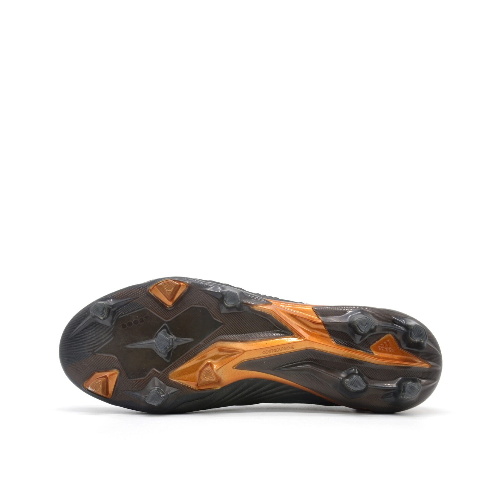 Predator 18+ FG/AG Caçador do Céu - Preto/Branco