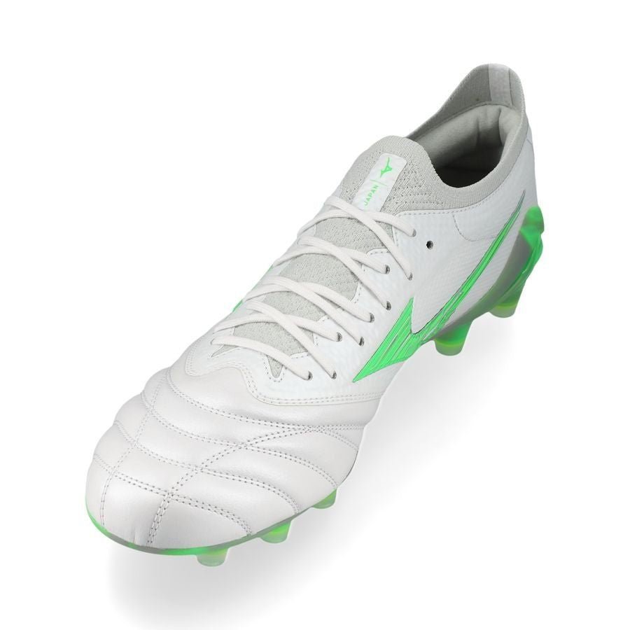 Mizuno Morelia Neo 4