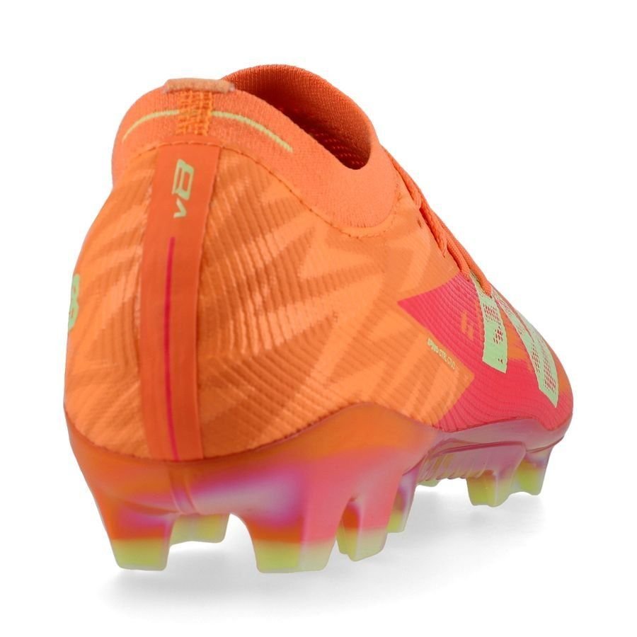 Furon V8 Elite FG Solar Flare - New Balance