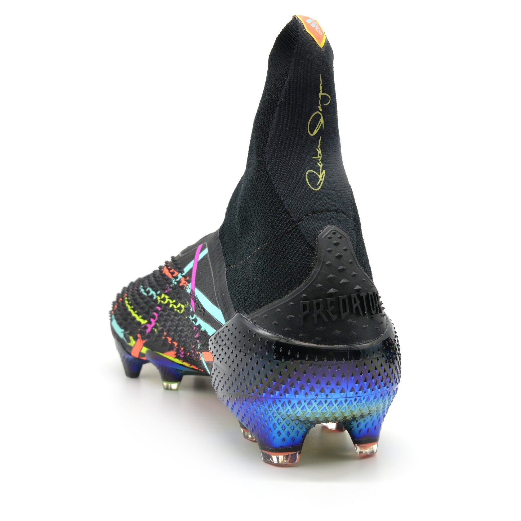 Predator 20+ FG/AG Reuben Dangoor - Preto/Rosa Choque Edição Limitada