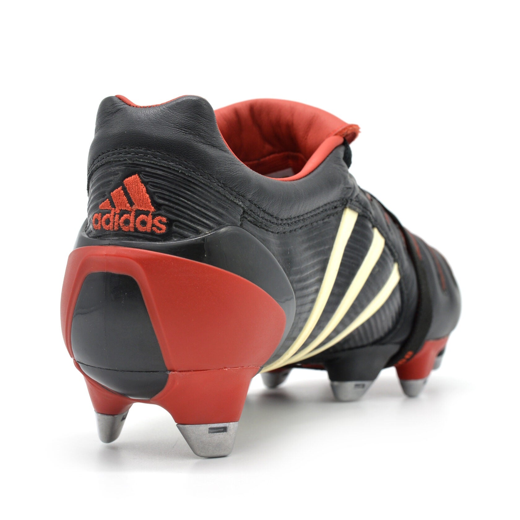 Predator Pulse FG Elite Vermelho/Preto