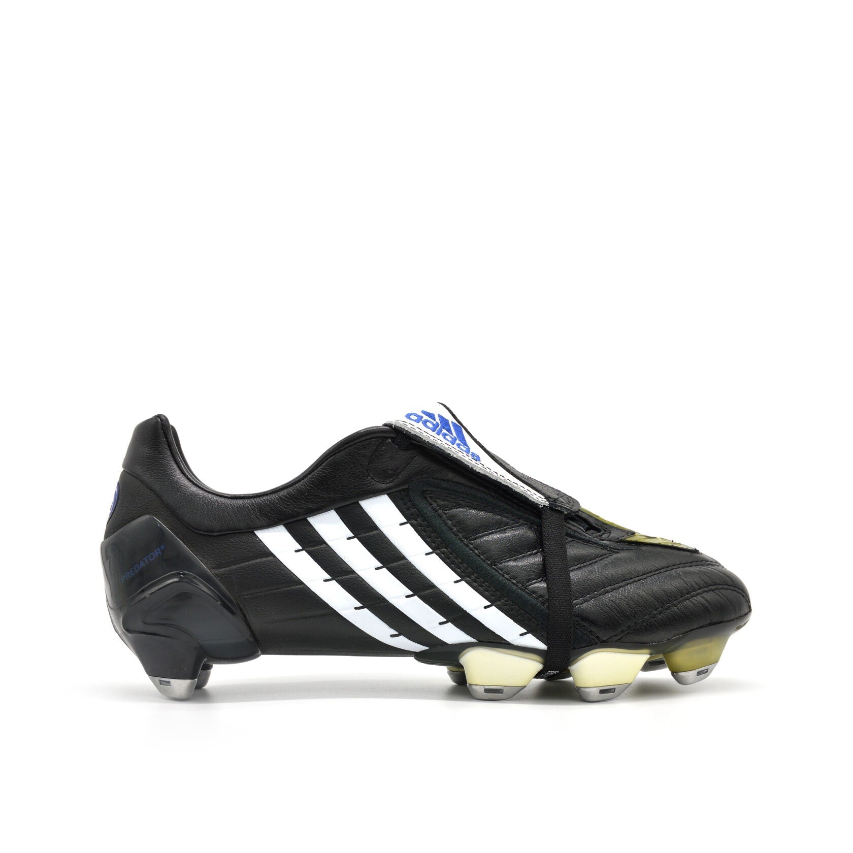 Predator Absolion Powerswerve Preto/Branco