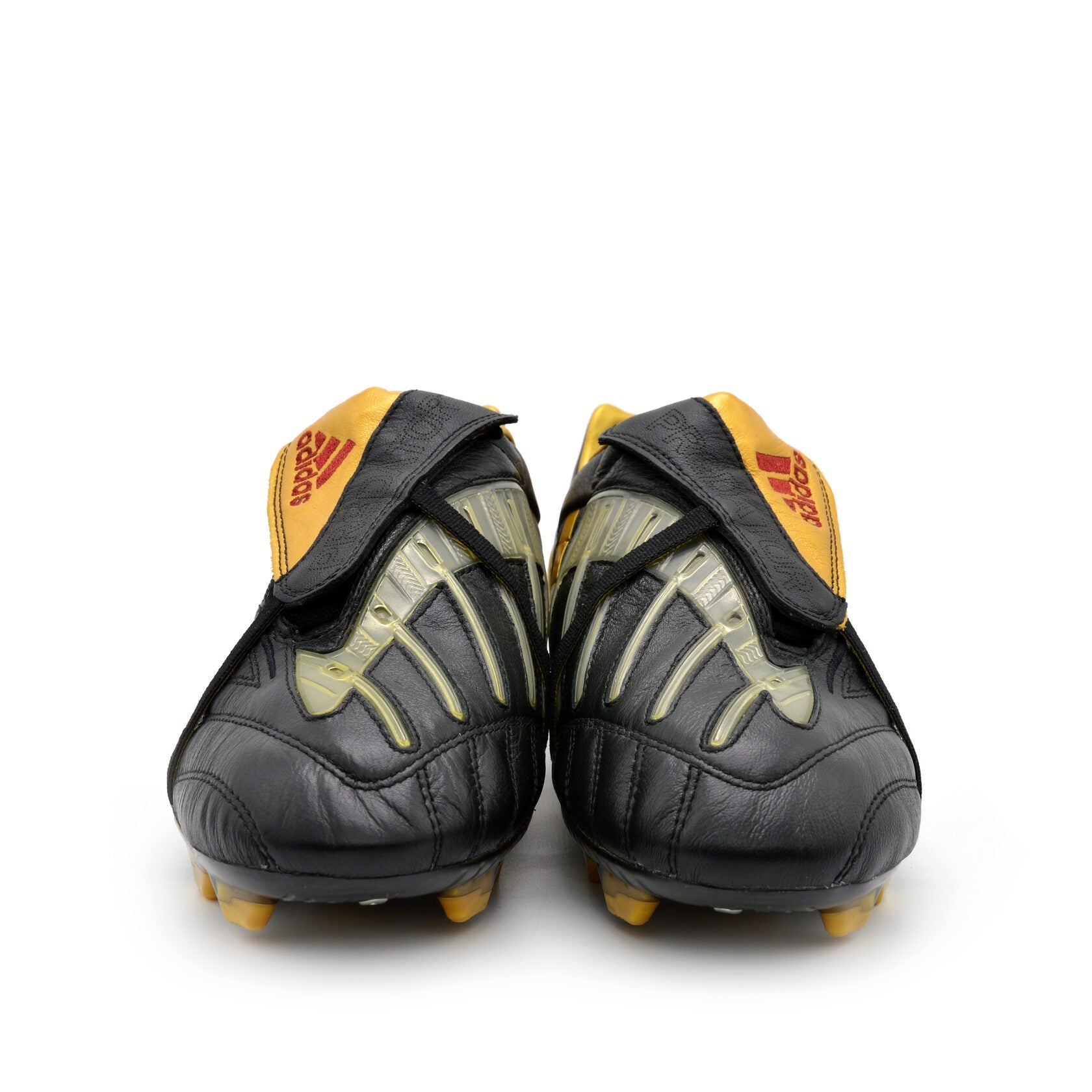 Predator PowerSwerve Rome FG Preto/Ouro